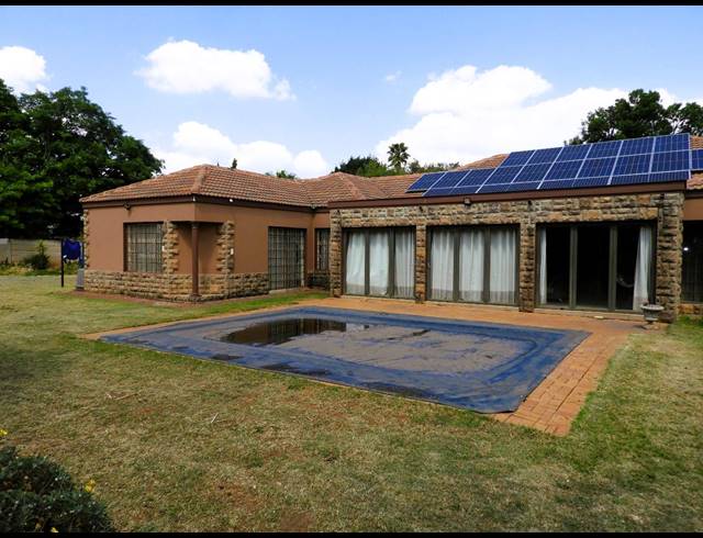 3 BEDROOM HOUSE FOR SALE IN THREE RIVERS EAST